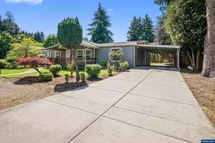 334 SE Hazel St, Mill City, OR 97360 - Photo 4