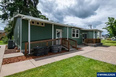 1017 N 2nd St, Jefferson, OR 97352 - Photo 4