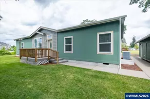 1017 N 2nd St, Jefferson, OR 97352 - Photo 10