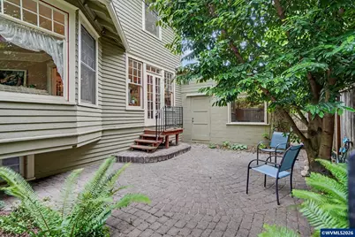 1496 Court St NE, Salem, OR 97301 - Photo 40