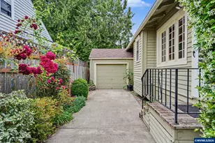 1496 Court St NE, Salem, OR 97301 - Photo 44