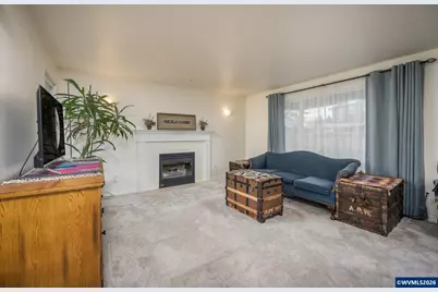 369 Pamela Ct, Jefferson, OR 97352 - Photo 10