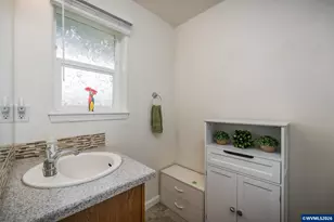 369 Pamela Ct, Jefferson, OR 97352 - Photo 22
