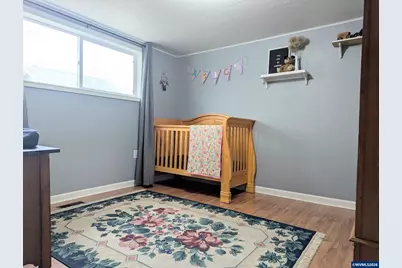 821 Liberty St, Silverton, OR 97381 - Photo 12