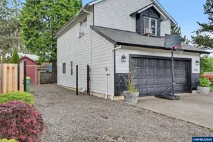 810 SE Locust St, Dundee, OR 97115 - Photo 6