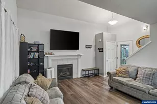 810 SE Locust St, Dundee, OR 97115 - Photo 16