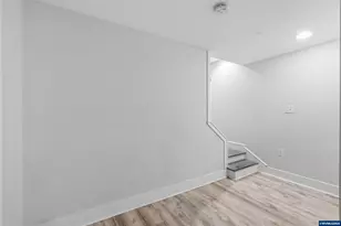 837 NW 10th St, Corvallis, OR 97330 - Photo 16