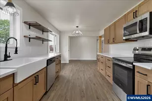 1520 S 7th St, Lebanon, OR 97355 - Photo 8