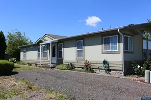 3154 Galena Lp, Lebanon, OR 97355 - Photo 2