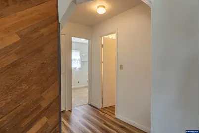 270 Gwinn St W, Monmouth, OR 97361 - Photo 12
