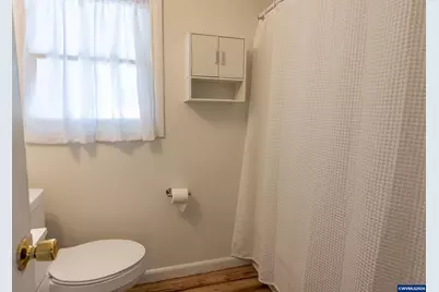 270 Gwinn St W, Monmouth, OR 97361 - Photo 14