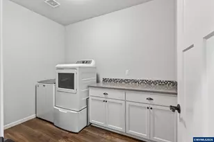 2988 NE Clearwater Dr, Albany, OR 97321 - Photo 36