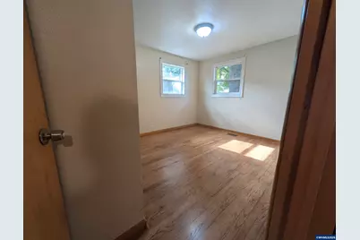324 Sandy N Dr, Keizer, OR 97303 - Photo 10