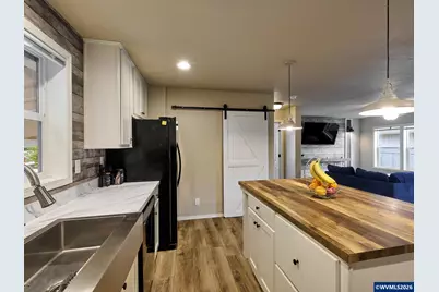 11633 Warbler Ln NE, Aurora, OR 97002 - Photo 16