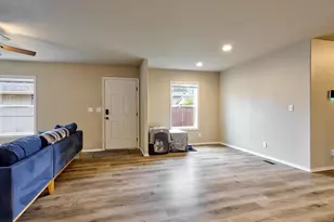 11633 Warbler Ln NE, Aurora, OR 97002 - Photo 28