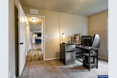 11633 Warbler Ln NE, Aurora, OR 97002 - Photo 34