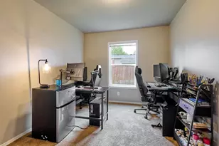 11633 Warbler Ln NE, Aurora, OR 97002 - Photo 32