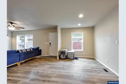 11633 Warbler Ln NE, Aurora, OR 97002 - Photo 8