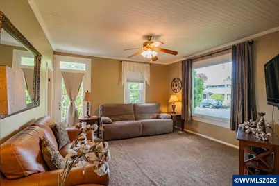 626 E Isabella St, Lebanon, OR 97355 - Photo 6