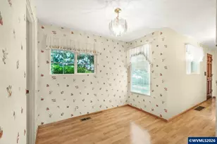 2225 W 28th Ave, Eugene, OR 97405 - Photo 12