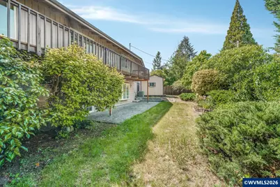 2225 W 28th Av, Eugene, OR 97405 - Photo 32