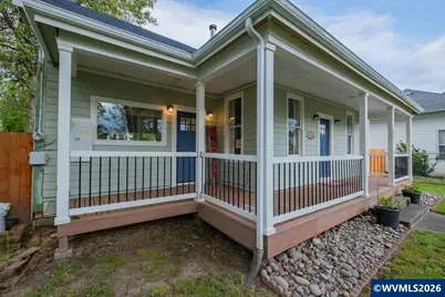 221 N 3rd St, Jefferson, OR 97352 - Photo 4