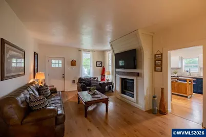 221 N 3rd St, Jefferson, OR 97352 - Photo 6