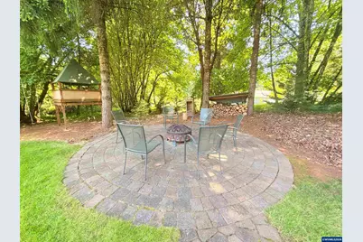39011 Trillium Ln, Corvallis, OR 97330 - Photo 10
