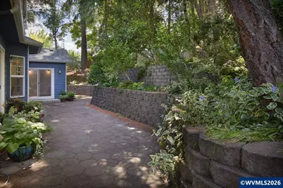 1876 NW Woodland Dr, Corvallis, OR 97330 - Photo 40