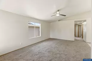 4439 Longacres Ave NE, Salem, OR 97301 - Photo 6