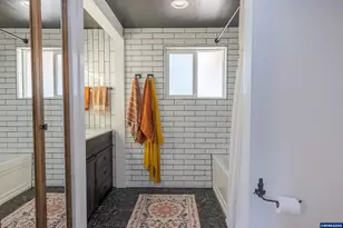 995 Baxter Rd SE, Salem, OR 97306 - Photo 14