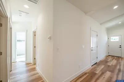 730 E Elmore St, Lebanon, OR 97355 - Photo 20
