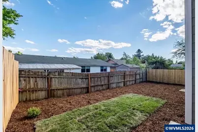 730 E Elmore St, Lebanon, OR 97355 - Photo 32