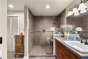 1108 Karen Way NW, Salem, OR 97304 - Photo 24