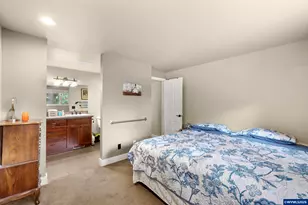 1108 Karen Way NW, Salem, OR 97304 - Photo 22