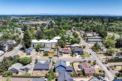 1045 SW Grove St, Corvallis, OR 97333 - Photo 34