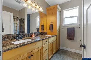 1202 Albatross Ct, Sweet Home, OR 97386 - Photo 20