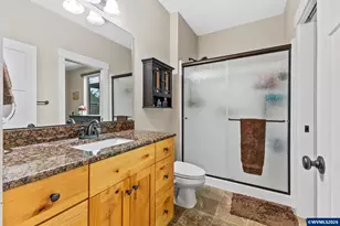 1202 Albatross Ct, Sweet Home, OR 97386 - Photo 16