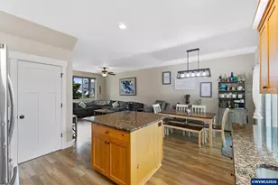 1202 Albatross Ct, Sweet Home, OR 97386 - Photo 14