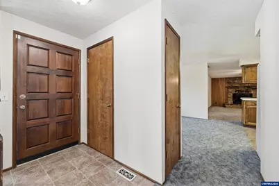 488 Cascade Dr, Springfield, OR 97478 - Photo 10