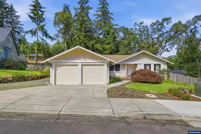 488 Cascade Dr, Springfield, OR 97478 - Photo 1