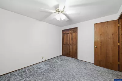 488 Cascade Dr, Springfield, OR 97478 - Photo 28