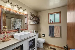 15991 Oakdale Rd, Dallas, OR 97338 - Photo 26