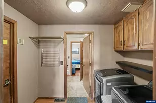 15991 Oakdale Rd, Dallas, OR 97338 - Photo 22