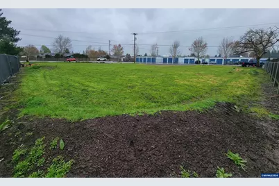 5010 Windsor Island Rd N, Keizer, OR 97303 - Photo 2