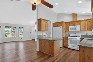 4940 Keiko Ct NE, Salem, OR 97305 - Photo 12