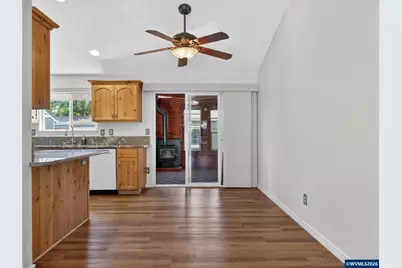4940 Keiko Ct NE, Salem, OR 97305 - Photo 10