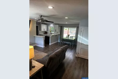 895 Vista Av SE, Salem, OR 97302 - Photo 4