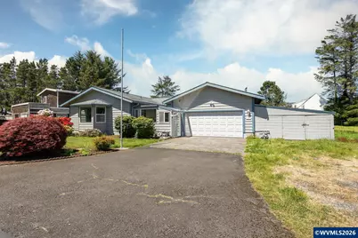 9215 Trout Pl, Gleneden Beach, OR 97388 - Photo 2