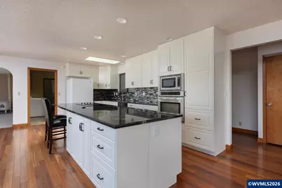 9215 Trout Pl, Gleneden Beach, OR 97388 - Photo 8